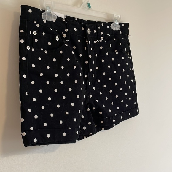 Polka-Dot Shorts NWT Shorts F21 High 29 Black Cuff Casual Summer Neutral Retro - Picture 2 of 10